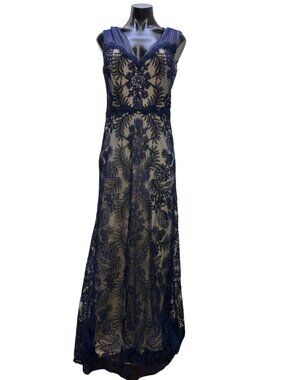 Tadashi Shoji Navy & Nude Lace Formal Gown Sleeveless Size 6